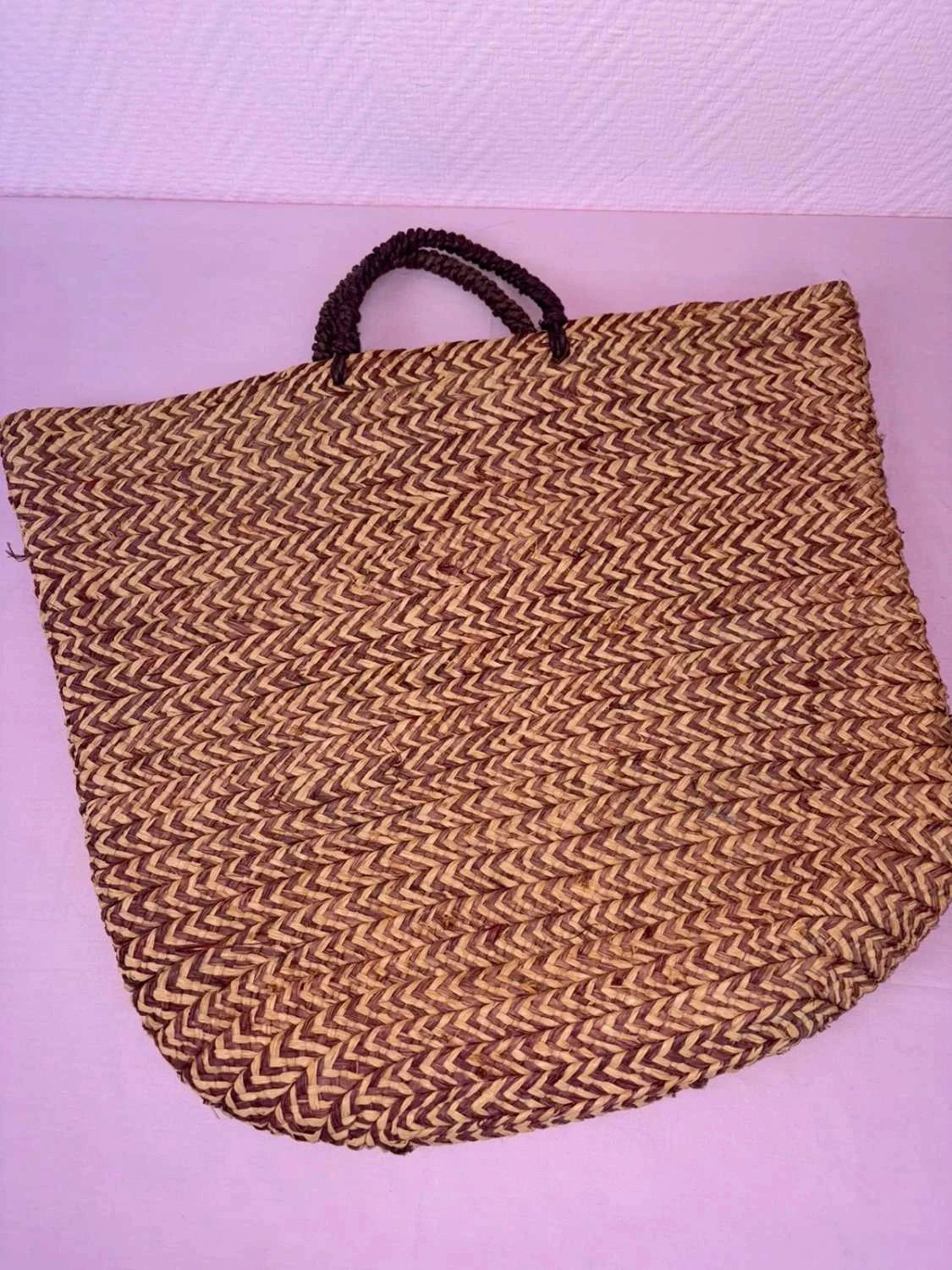 Sac en paille sœur peu servie voir jamais